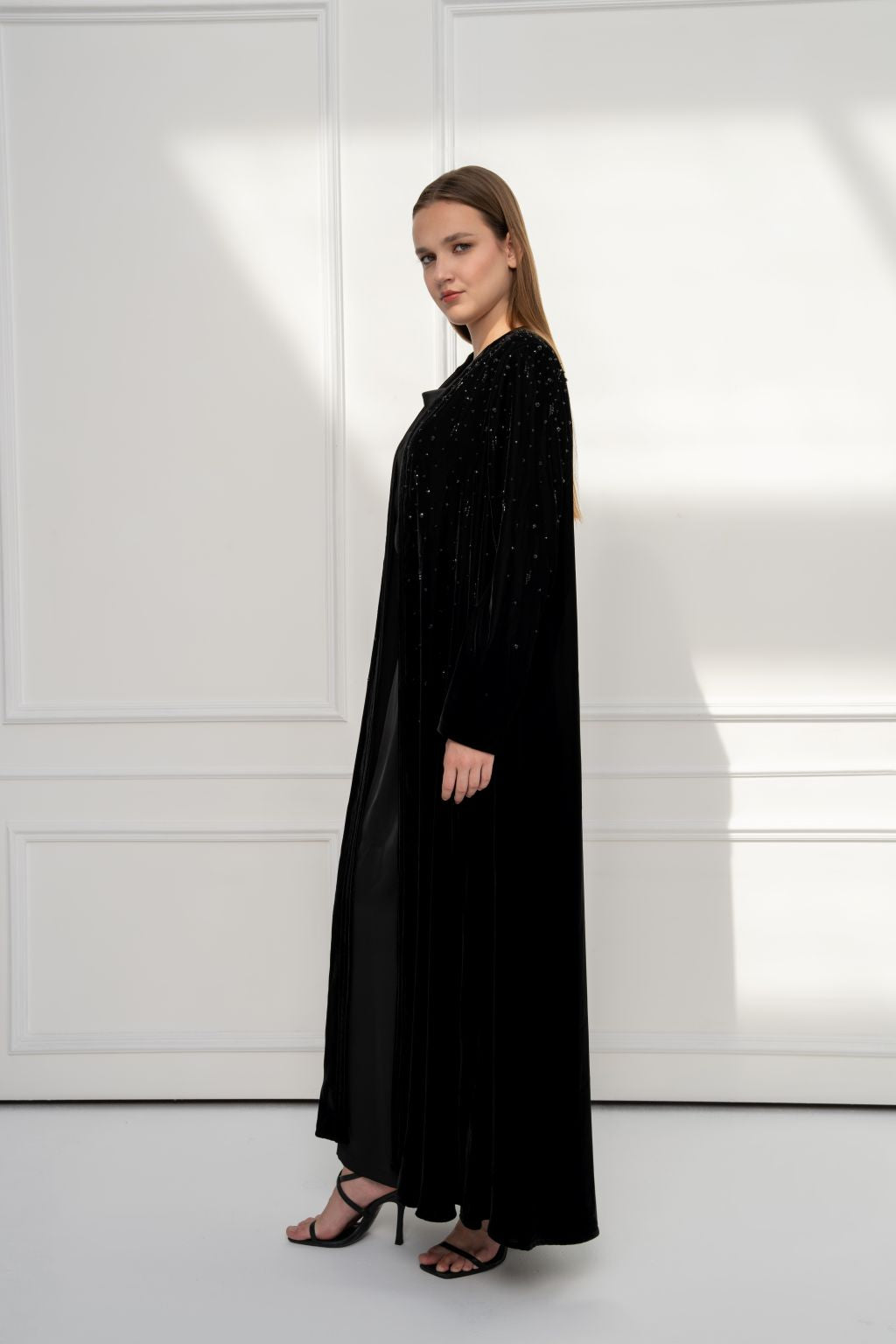 Selected Lines black elegant formal outerwear abaya with shimmering details and a flowing design