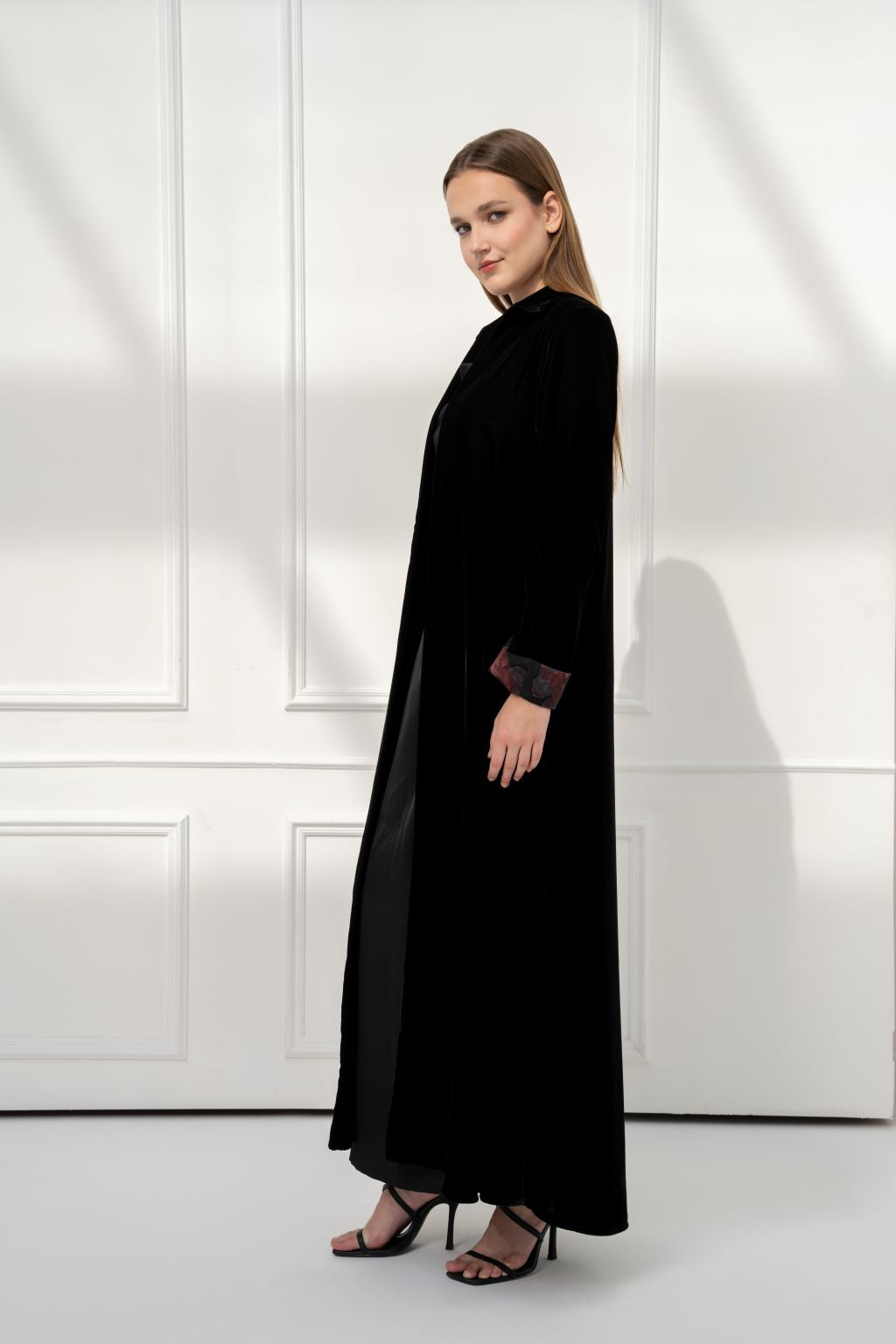 Selected Lines floral contrast abaya in black velvet with elegant floral detail on the sleeves