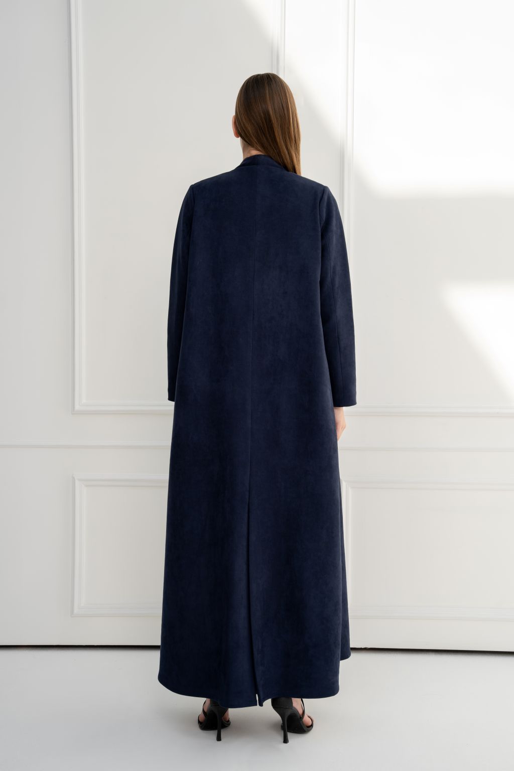 Luxury navy blue Shamwa abaya by Selected Lines featuring a long, flowing design for elegant wear.