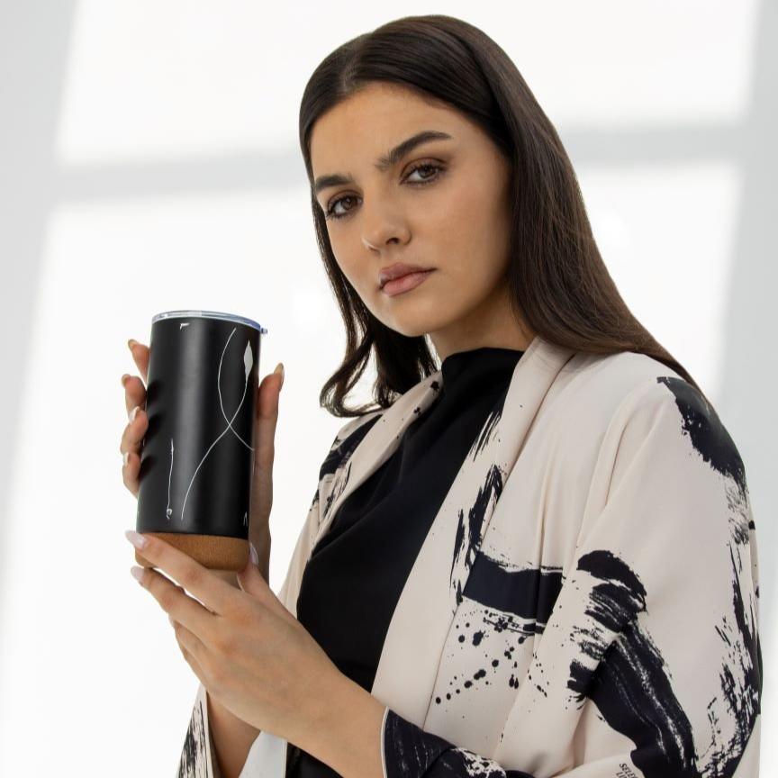 Front view of Medium Tumbler in black stainless steel with Selected Lines special print, 450ml | Selected Lines