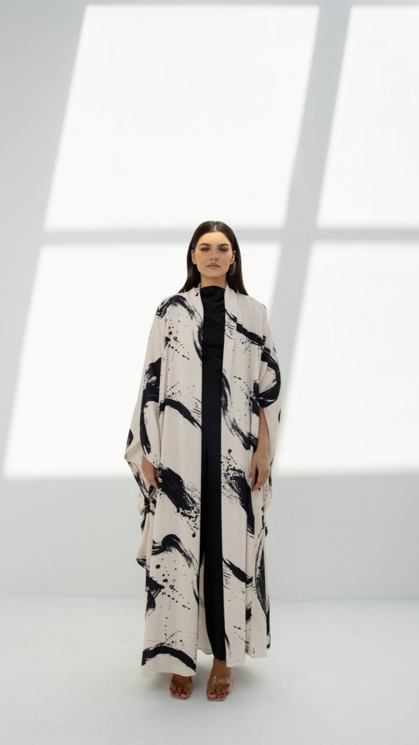 Complete set of SLC Wide Abaya including abaya, top, and trousers in exclusive paint-printed fabric | Selected Lines