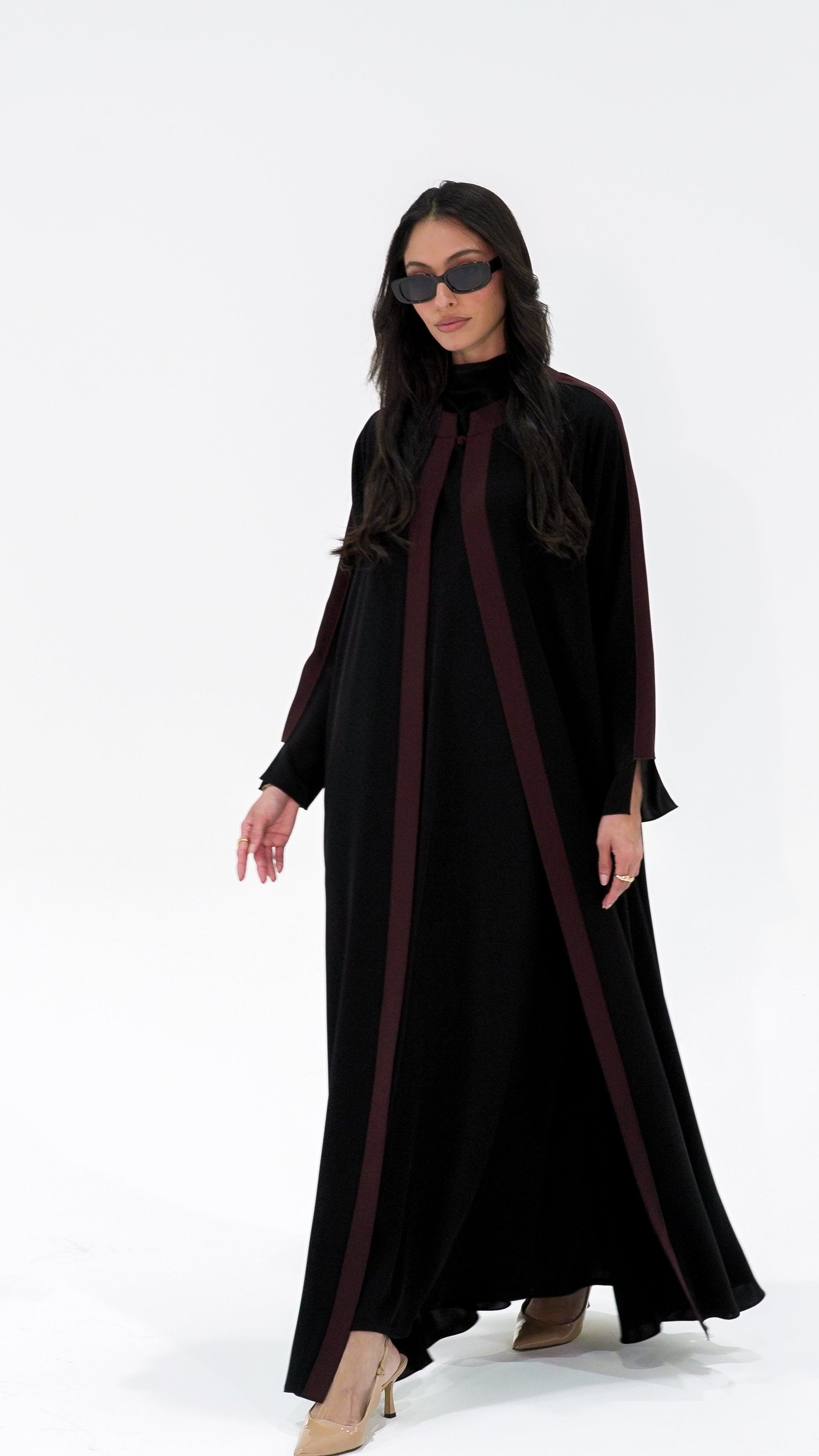 Elegant Two Shades Abaya in black and maroon with stylish long sleeves and a flowing silhouette