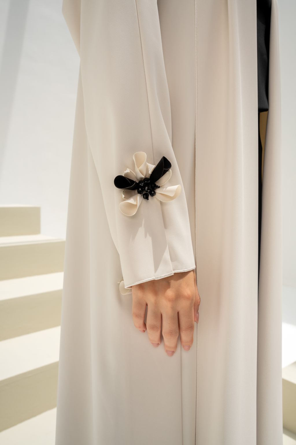 Elara Open abaya