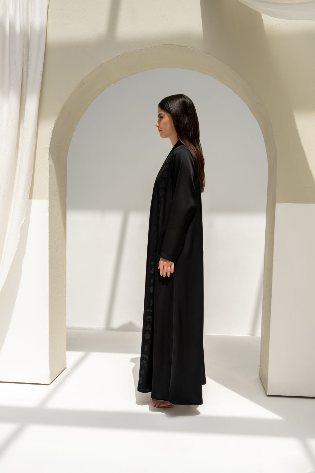 The Raven Abaya