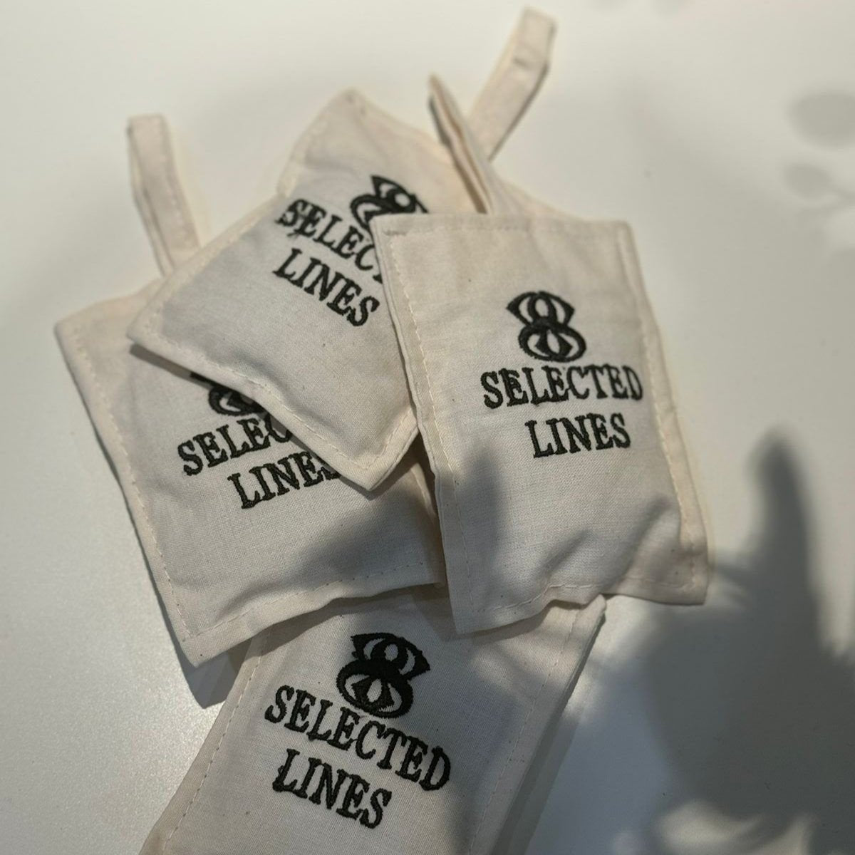 Set of Selected Lines eco-friendly aroma pouches for natural fragrance and easy scenting