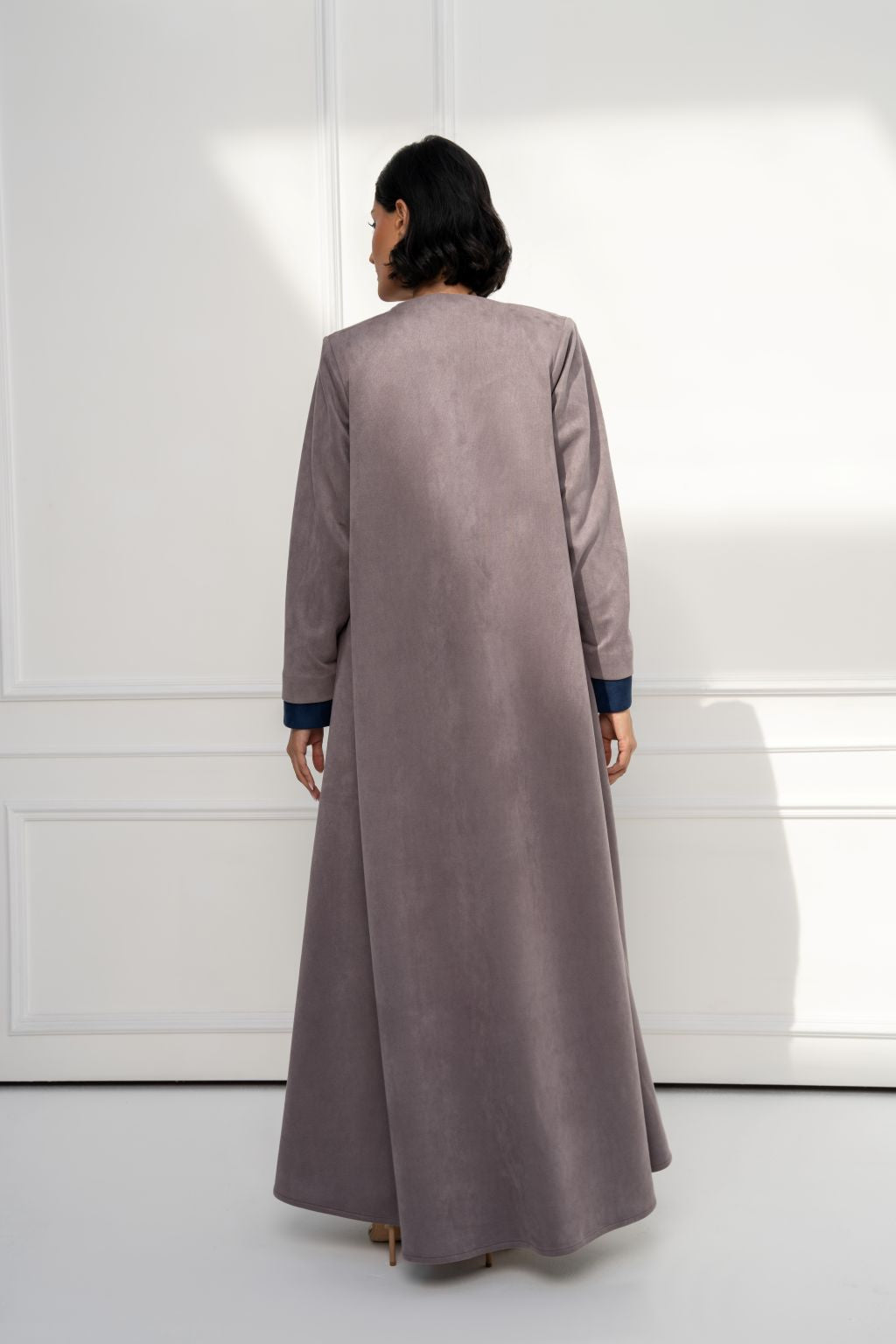 Selected Lines high quality fashion statement abaya in soft gray with elegant long sleeves and a flowing design