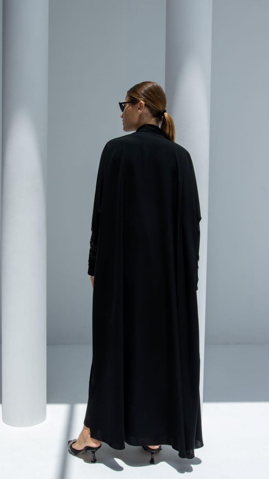 Elegant Julia Abaya luxury in black with a flowing silhouette for stylish occasions