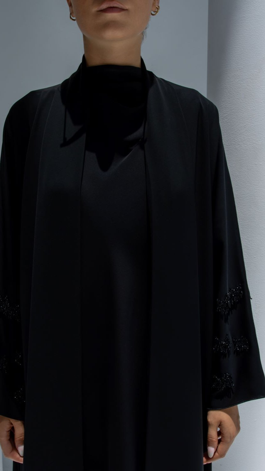 Julia Abaya luxury in black with elegant detailing for stylish modest fashion